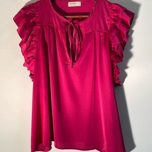4our Dreamers - Satin look blouse. Size L